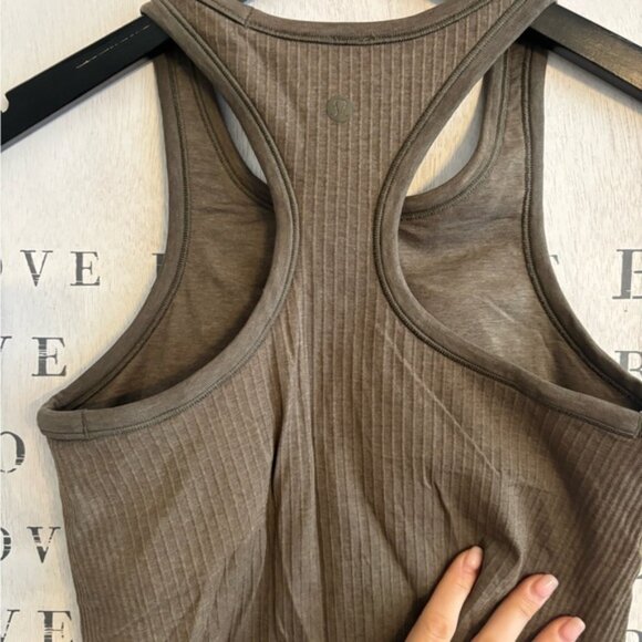 Sold Size 6 Lululemon Wunder Train straight strap tank electric lemon - Picture 4 of 5